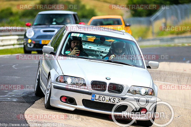 Bild #9582561 - Touristenfahrten Nürburgring Nordschleife (19.07.2020)