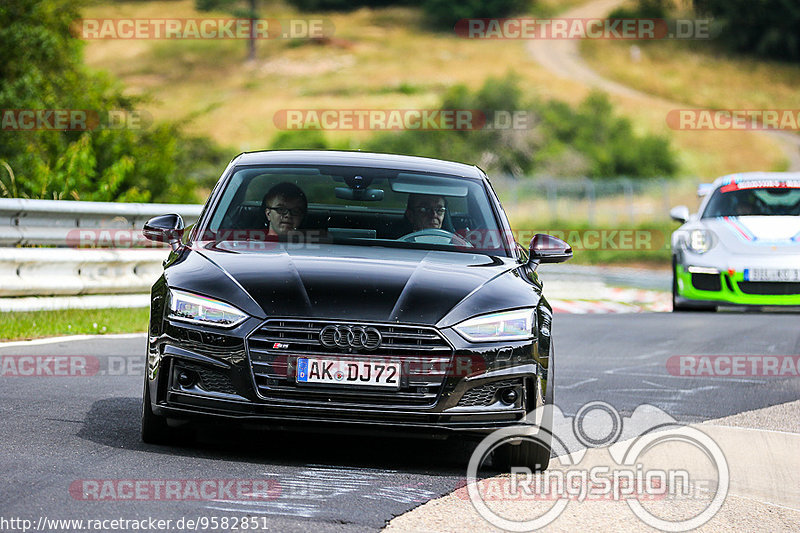 Bild #9582851 - Touristenfahrten Nürburgring Nordschleife (19.07.2020)