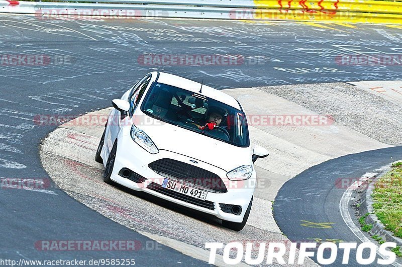 Bild #9585255 - Touristenfahrten Nürburgring Nordschleife (19.07.2020)