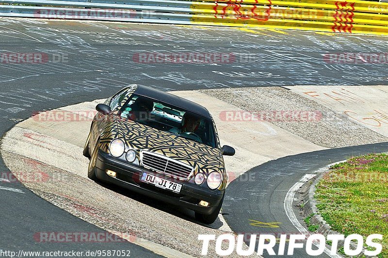 Bild #9587052 - Touristenfahrten Nürburgring Nordschleife (19.07.2020)