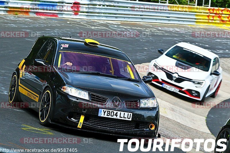 Bild #9587405 - Touristenfahrten Nürburgring Nordschleife (19.07.2020)