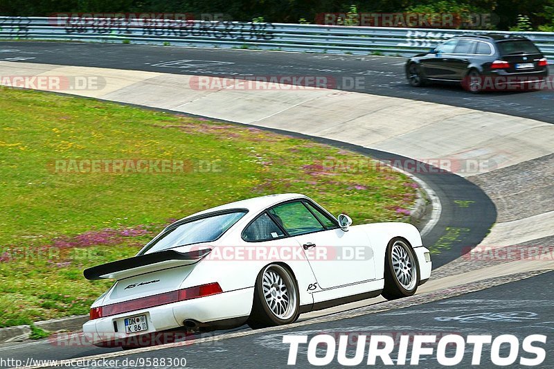 Bild #9588300 - Touristenfahrten Nürburgring Nordschleife (19.07.2020)