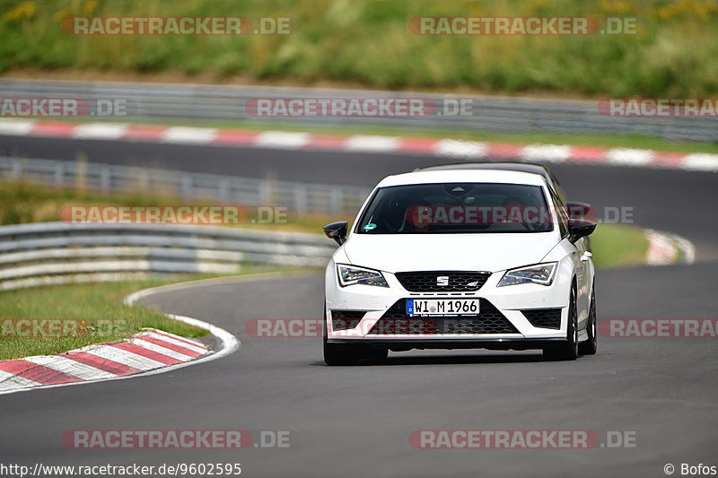 Bild #9602595 - Touristenfahrten Nürburgring Nordschleife (19.07.2020)