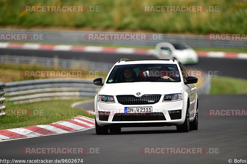 Bild #9602674 - Touristenfahrten Nürburgring Nordschleife (19.07.2020)