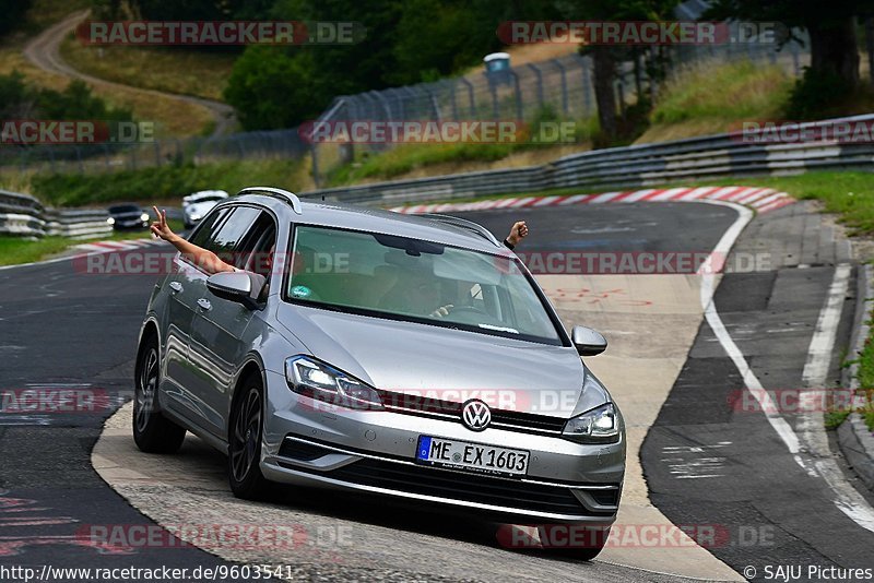 Bild #9603541 - Touristenfahrten Nürburgring Nordschleife (19.07.2020)