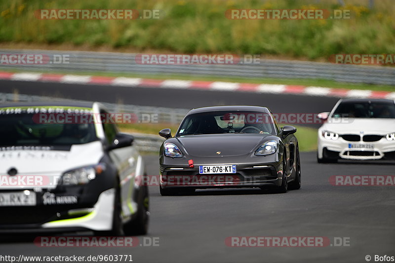 Bild #9603771 - Touristenfahrten Nürburgring Nordschleife (19.07.2020)