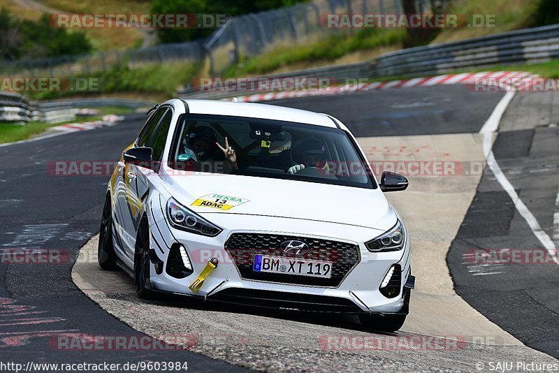 Bild #9603984 - Touristenfahrten Nürburgring Nordschleife (19.07.2020)