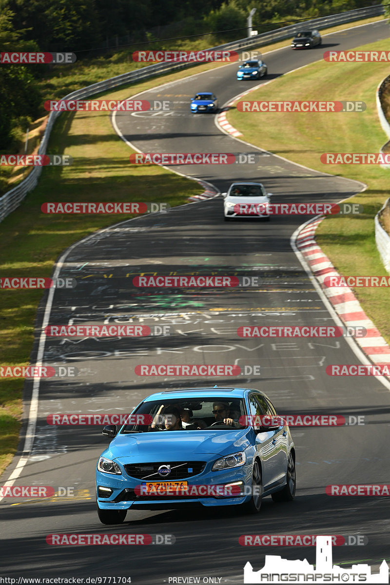 Bild #9771704 - Touristenfahrten Nürburgring Nordschleife (28.07.2020)