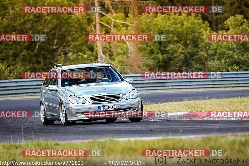 Bild #9771823 - Touristenfahrten Nürburgring Nordschleife (28.07.2020)