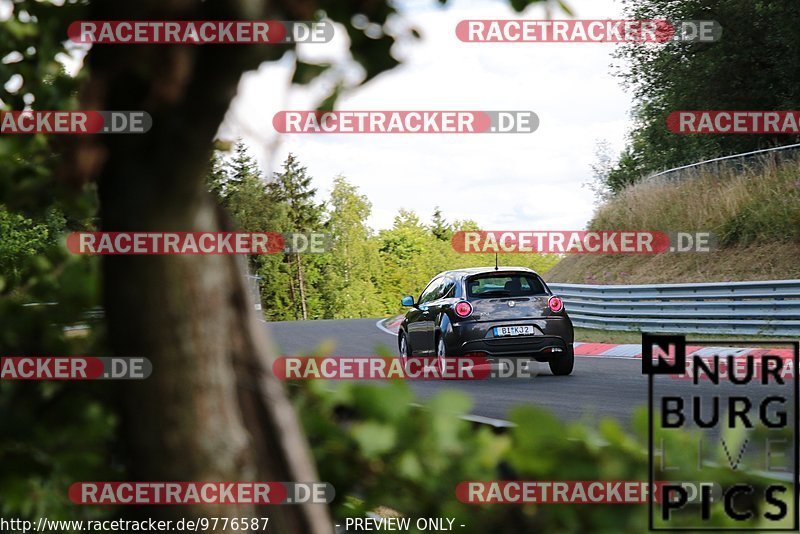 Bild #9776587 - Touristenfahrten Nürburgring Nordschleife (28.07.2020)