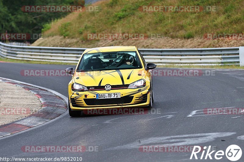 Bild #9852010 - Touristenfahrten Nürburgring Nordschleife (02.08.2020)