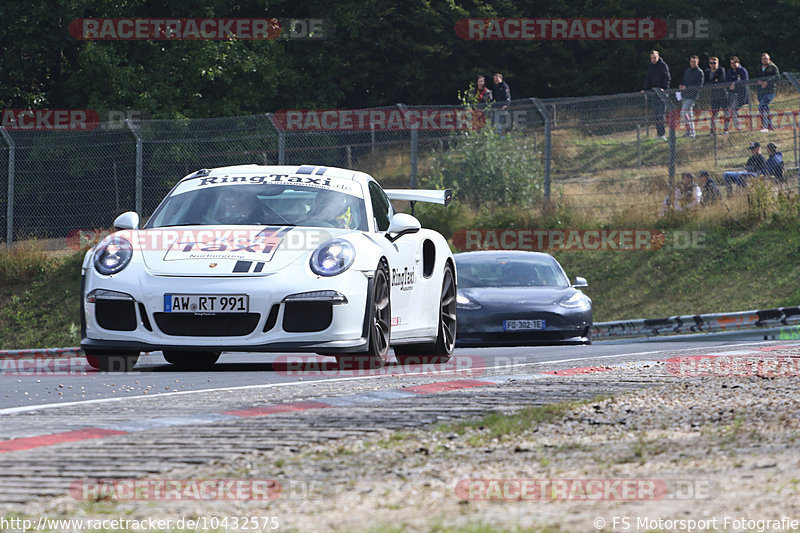 Bild #10432575 - Touristenfahrten Nürburgring Nordschleife (30.08.2020)