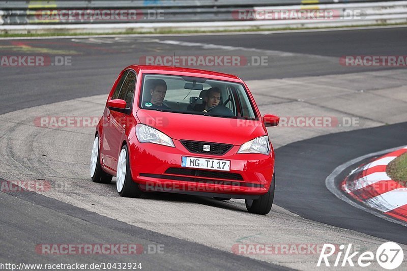 Bild #10432924 - Touristenfahrten Nürburgring Nordschleife (30.08.2020)