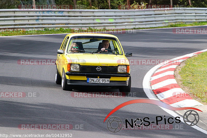 Bild #10432952 - Touristenfahrten Nürburgring Nordschleife (30.08.2020)