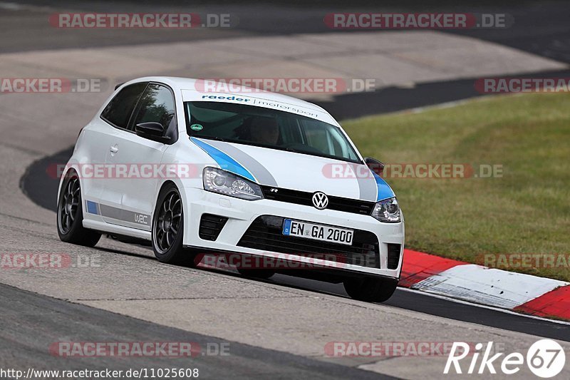 Bild #11025608 - Touristenfahrten Nürburgring Nordschleife (04.10.2020)