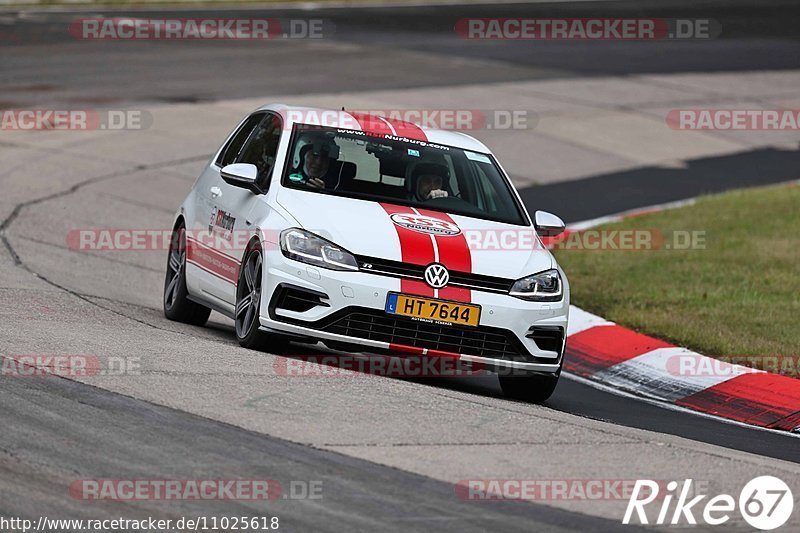 Bild #11025618 - Touristenfahrten Nürburgring Nordschleife (04.10.2020)