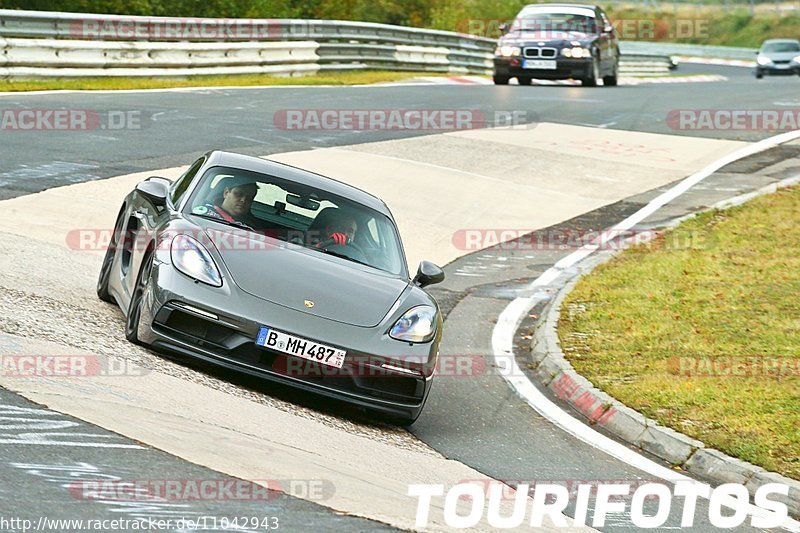 Bild #11042943 - Touristenfahrten Nürburgring Nordschleife (04.10.2020)