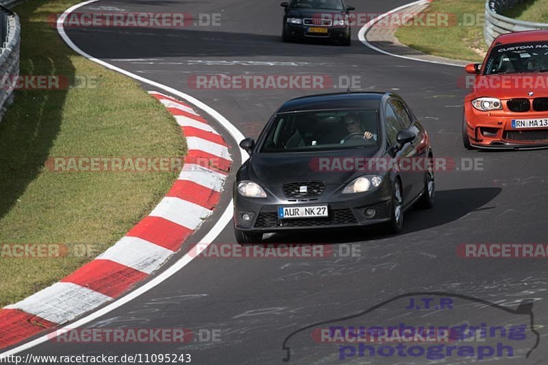 Bild #11095243 - Touristenfahrten Nürburgring Nordschleife (11.10.2020)