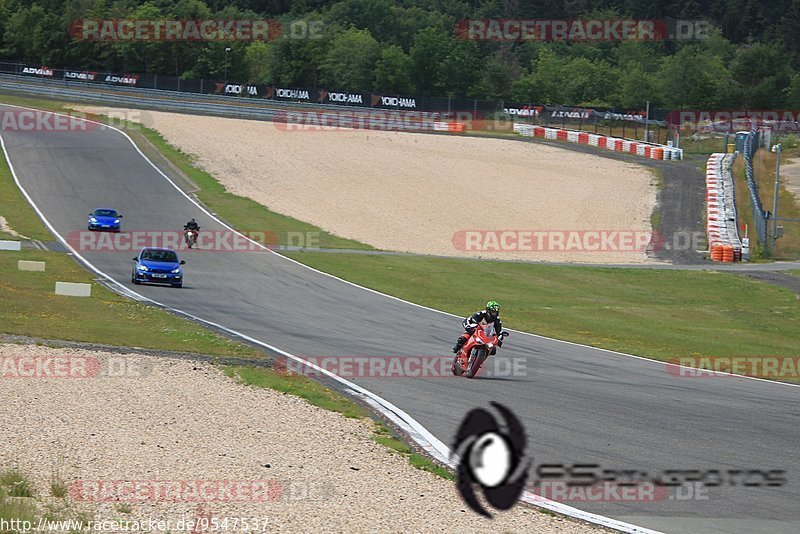 Bild #9547537 - Touristenfahrten Nürburgring GP-Strecke (19.07.2020)