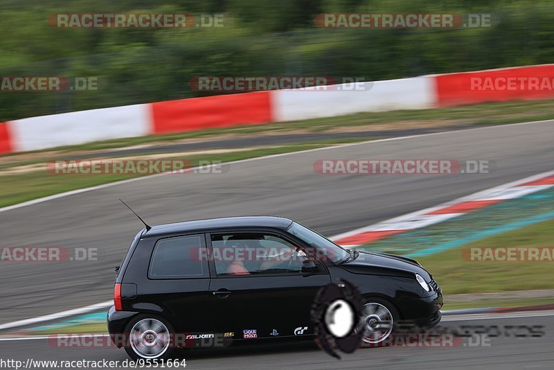 Bild #9551664 - Touristenfahrten Nürburgring GP-Strecke (19.07.2020)