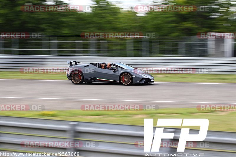 Bild #9567069 - Touristenfahrten Nürburgring GP-Strecke (19.07.2020)