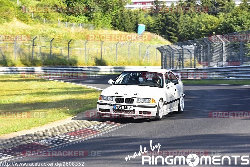 Bild #9608352 - Touristenfahrten Nürburgring Nordschleife (20.07.2020)