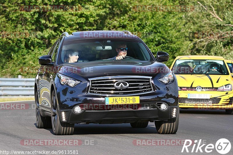 Bild #9613581 - Touristenfahrten Nürburgring Nordschleife (20.07.2020)