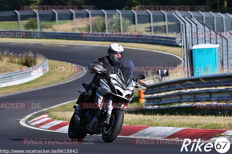 Bild #9618942 - Touristenfahrten Nürburgring Nordschleife (21.07.2020)