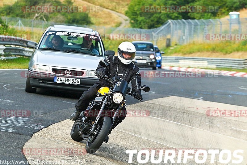 Bild #9632475 - Touristenfahrten Nürburgring Nordschleife (22.07.2020)