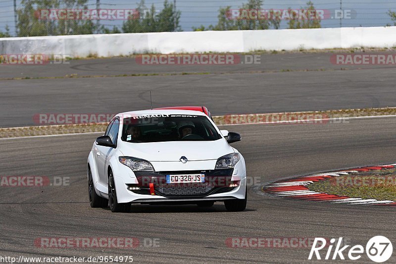 Bild #9654975 - Touristenfahrten Nürburgring GP-Strecke (24.07.2020)