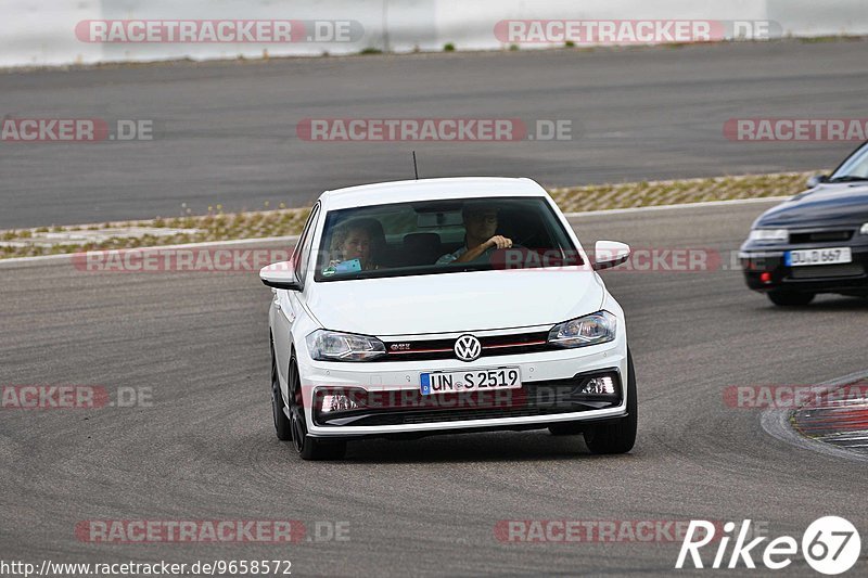 Bild #9658572 - Touristenfahrten Nürburgring GP-Strecke (24.07.2020)