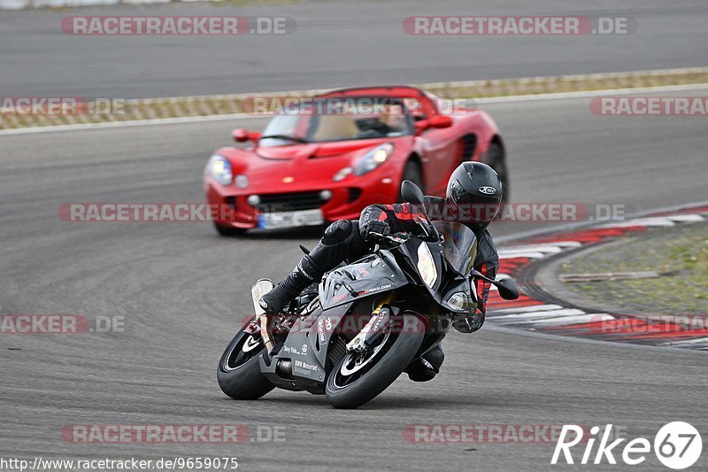 Bild #9659075 - Touristenfahrten Nürburgring GP-Strecke (24.07.2020)