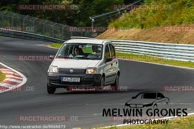 Bild #9666673 - Touristenfahrten Nürburgring Nordschleife (25.07.2020)