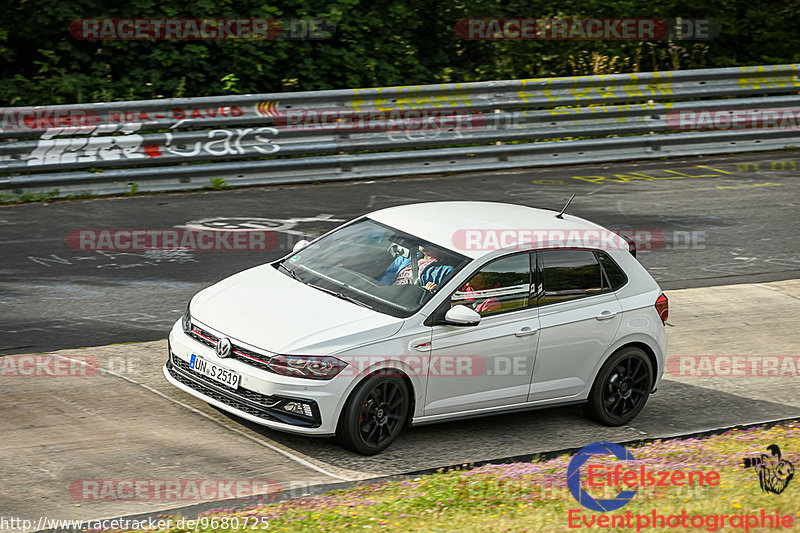 Bild #9680725 - Touristenfahrten Nürburgring Nordschleife (25.07.2020)