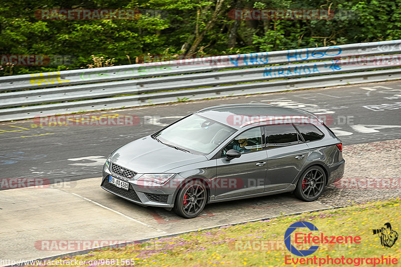 Bild #9681565 - Touristenfahrten Nürburgring Nordschleife (25.07.2020)