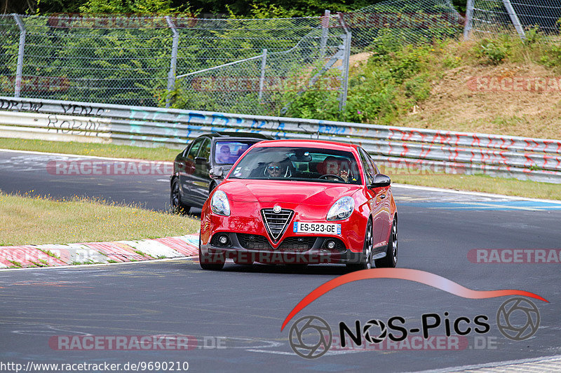 Bild #9690210 - Touristenfahrten Nürburgring Nordschleife (25.07.2020)