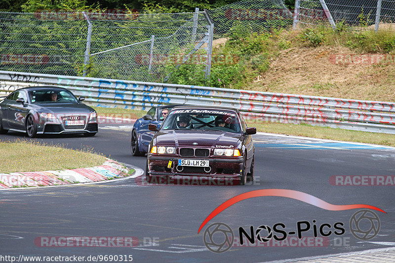 Bild #9690315 - Touristenfahrten Nürburgring Nordschleife (25.07.2020)