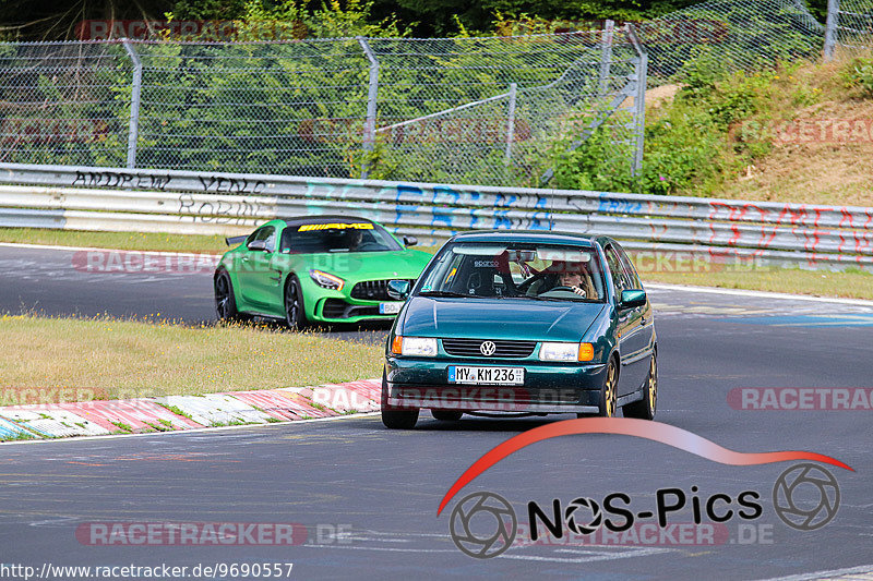 Bild #9690557 - Touristenfahrten Nürburgring Nordschleife (25.07.2020)