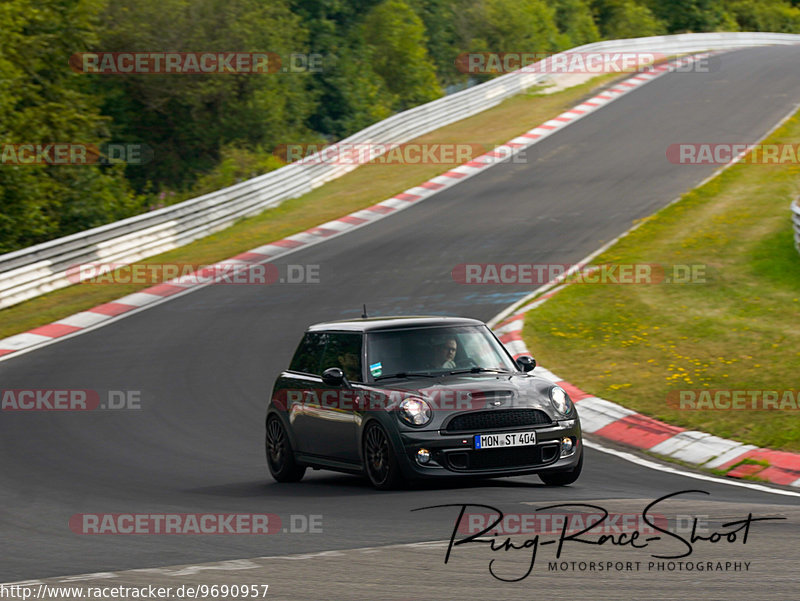 Bild #9690957 - Touristenfahrten Nürburgring Nordschleife (25.07.2020)