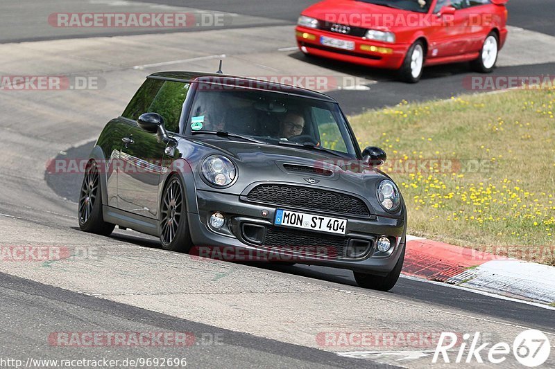 Bild #9692696 - Touristenfahrten Nürburgring Nordschleife (25.07.2020)