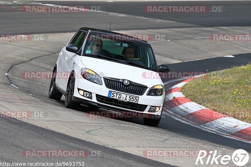 Bild #9693752 - Touristenfahrten Nürburgring Nordschleife (25.07.2020)