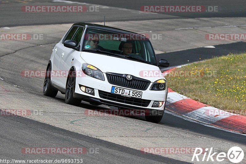 Bild #9693753 - Touristenfahrten Nürburgring Nordschleife (25.07.2020)