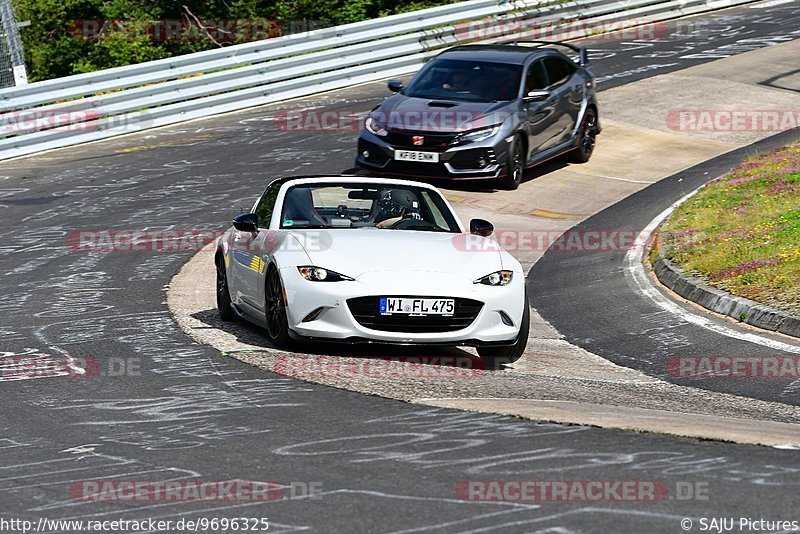 Bild #9696325 - Touristenfahrten Nürburgring Nordschleife (25.07.2020)