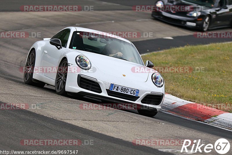 Bild #9697547 - Touristenfahrten Nürburgring Nordschleife (25.07.2020)