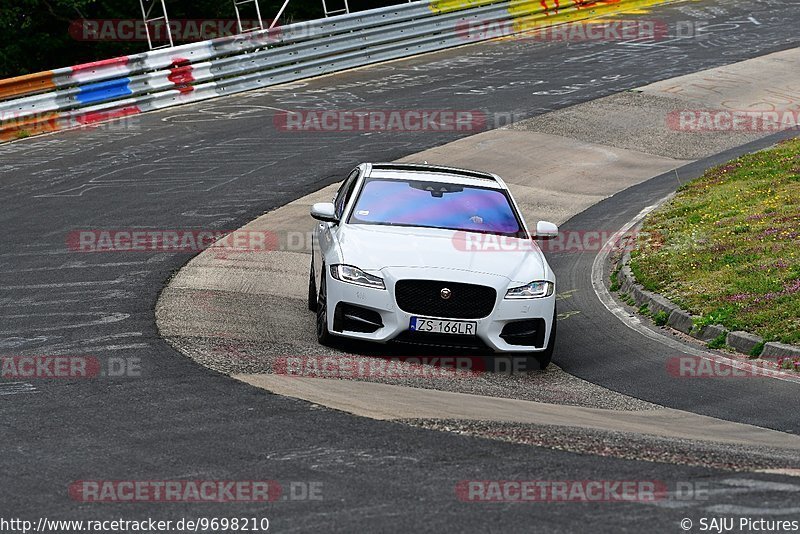 Bild #9698210 - Touristenfahrten Nürburgring Nordschleife (25.07.2020)