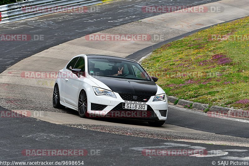 Bild #9698654 - Touristenfahrten Nürburgring Nordschleife (25.07.2020)