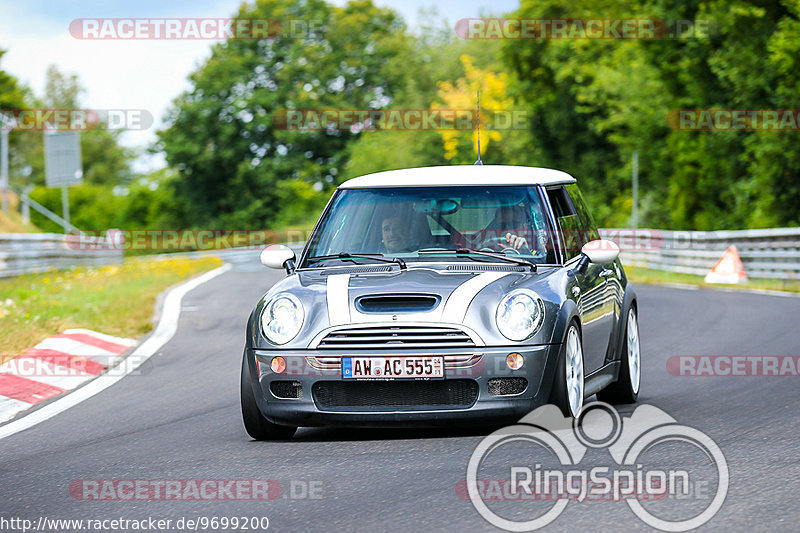 Bild #9699200 - Touristenfahrten Nürburgring Nordschleife (25.07.2020)