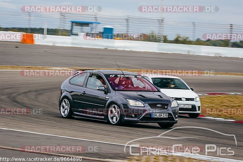 Bild #9664890 - Touristenfahrten Nürburgring GP-Strecke (25.07.2020)