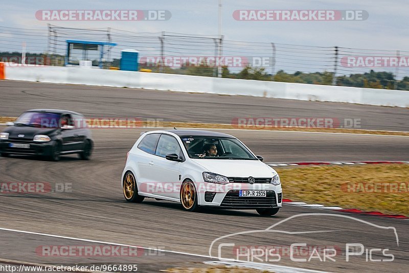 Bild #9664895 - Touristenfahrten Nürburgring GP-Strecke (25.07.2020)