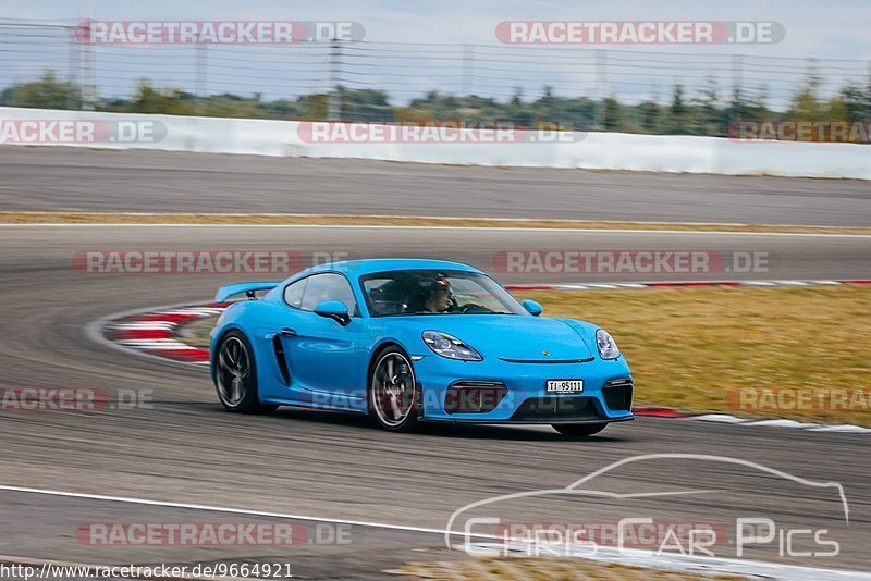 Bild #9664921 - Touristenfahrten Nürburgring GP-Strecke (25.07.2020)